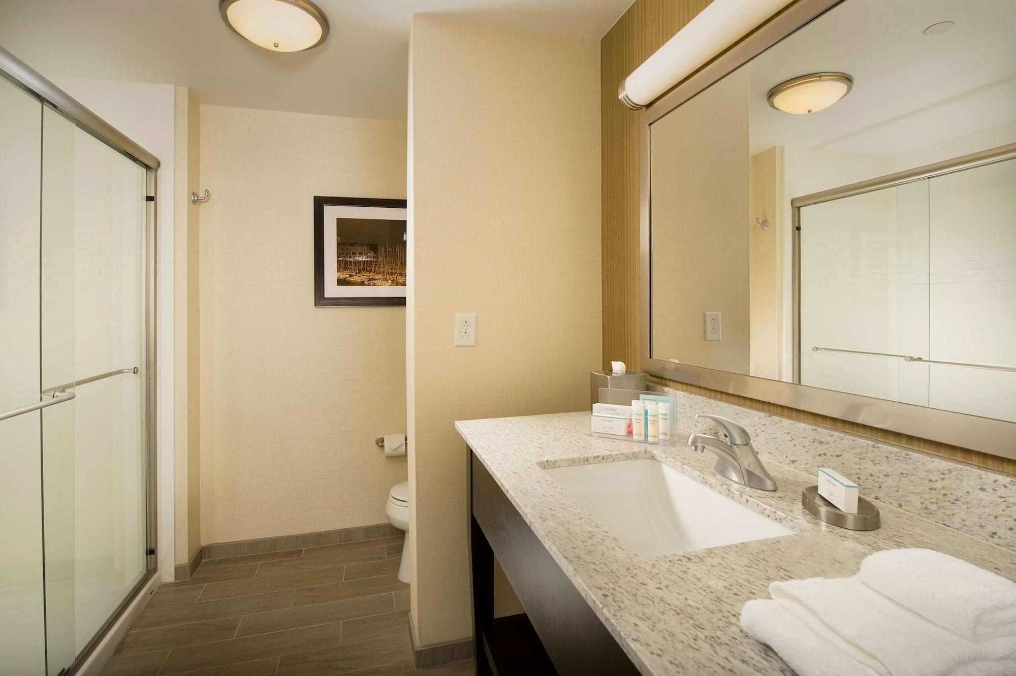 Hampton Inn & Suites Baltimore/Woodlawn Exteriör bild