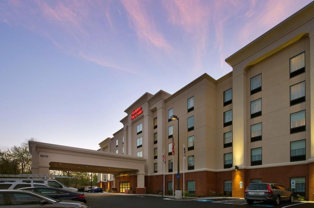 Hampton Inn & Suites Baltimore/Woodlawn Exteriör bild