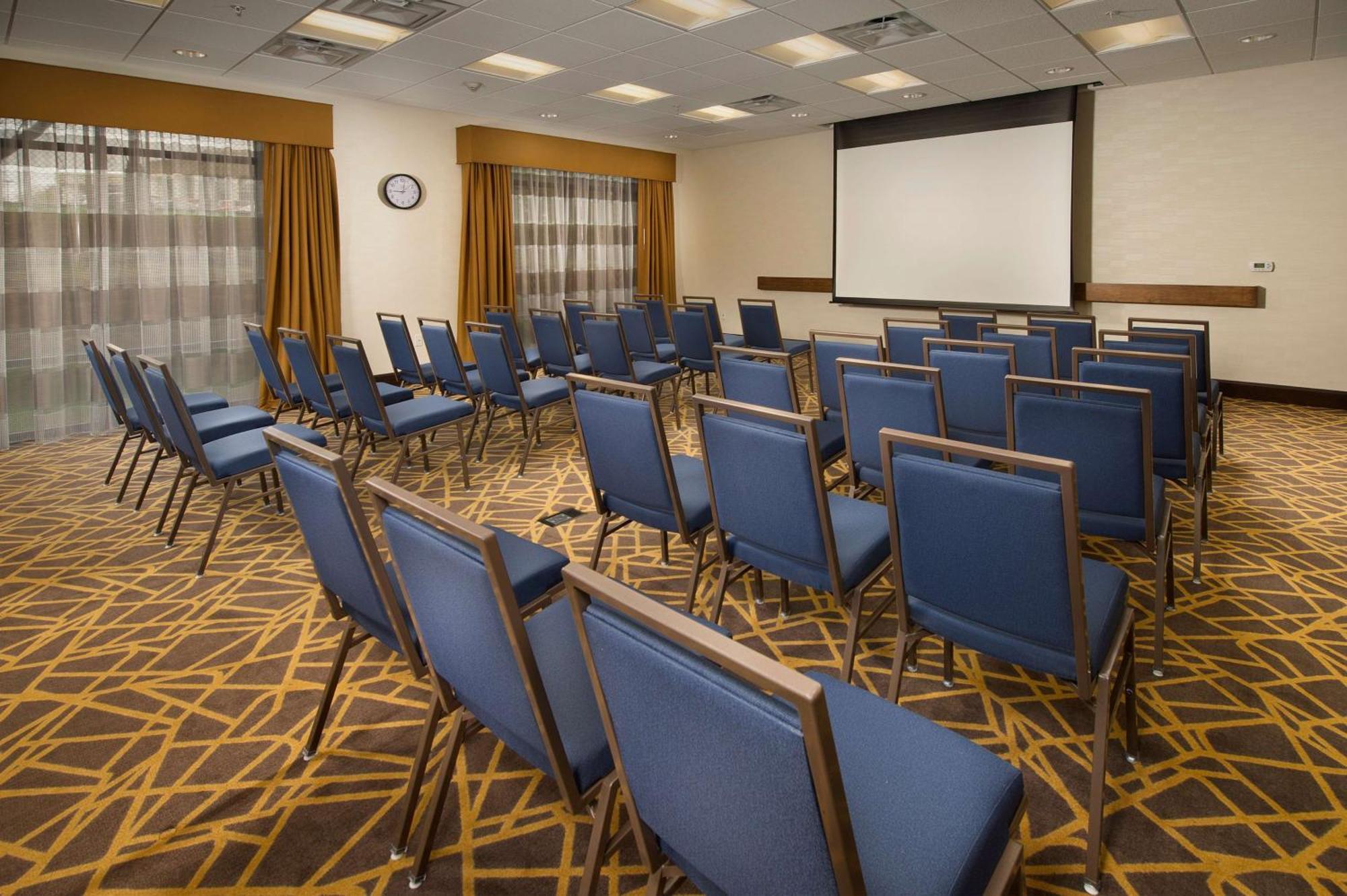 Hampton Inn & Suites Baltimore/Woodlawn Exteriör bild