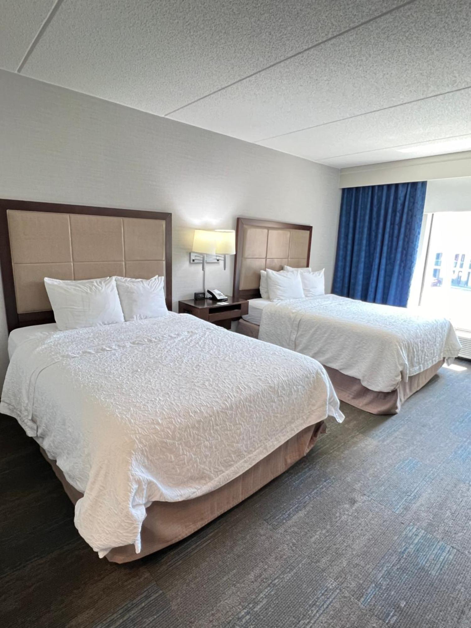 Hampton Inn & Suites Baltimore/Woodlawn Exteriör bild
