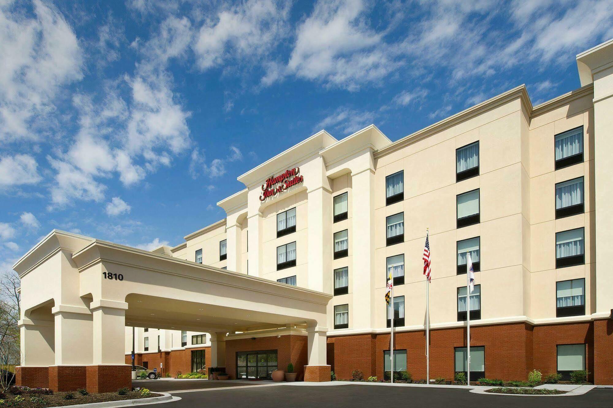 Hampton Inn & Suites Baltimore/Woodlawn Exteriör bild